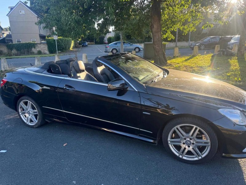 View MERCEDES-BENZ E CLASS 2.1 E250 CDI BlueEfficiency Sport Cabriolet G-Tronic+ Euro 5 (s/s) 2dr
