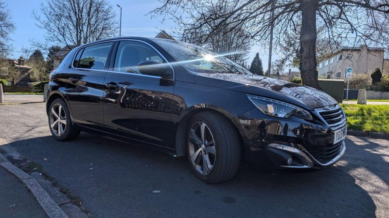 View PEUGEOT 308 1.2 PureTech Allure Euro 6 (s/s) 5dr