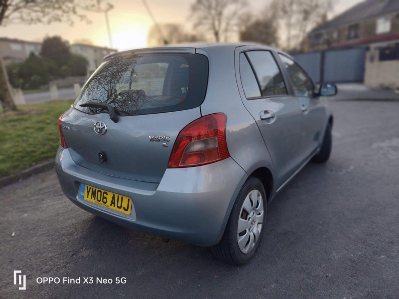 View TOYOTA YARIS 1.3 VVT-i T3 5dr